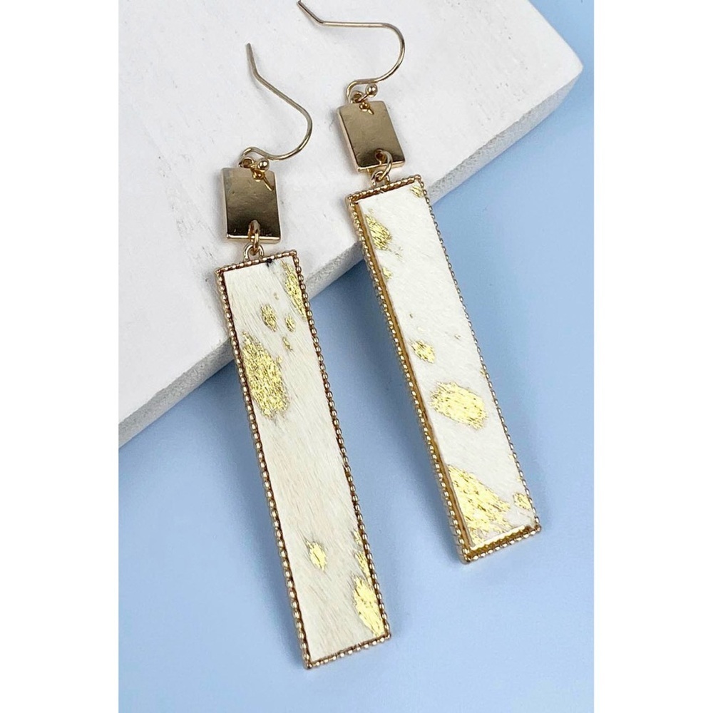 GOLD PAINTING LEATHER BAR EARRINGS
